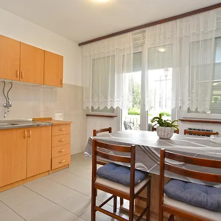 Apartment Brajdine 405 Medulin