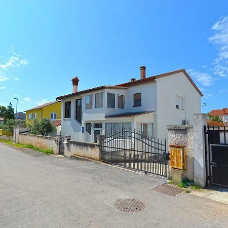 Apartment Brajdine 405